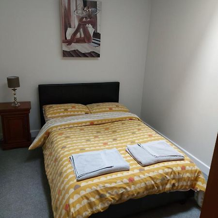 Plaza Suite 61 B Bangor  Eksteriør bilde