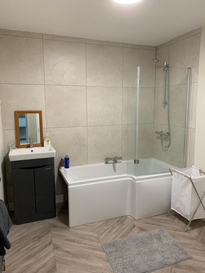 Plaza Suite 61 B Bangor  Eksteriør bilde