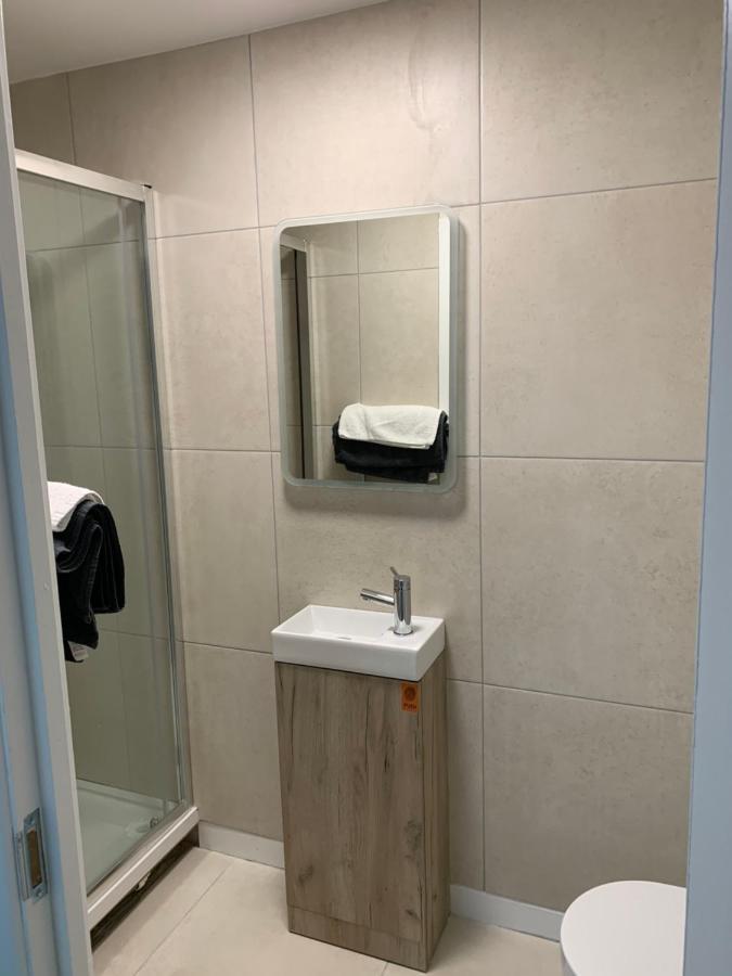 Plaza Suite 61 B Bangor  Eksteriør bilde