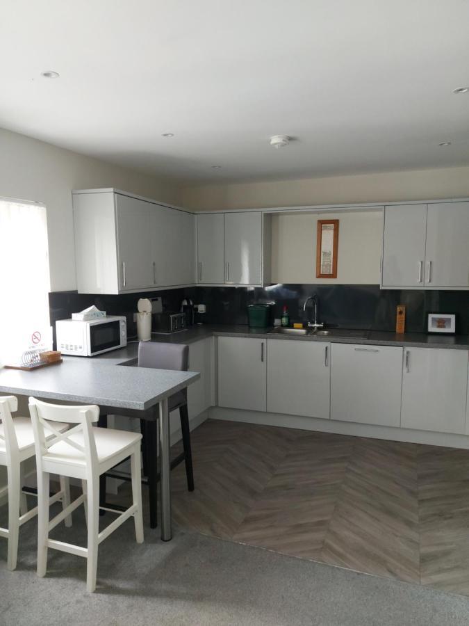Plaza Suite 61 B Bangor  Eksteriør bilde